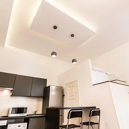 Apartment Mickey's Flat Close To Whale Budapest