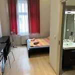 Mickey's Flat Close To Whale Апартаменты