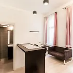 Mickey's Flat Close To Whale Апартаменты